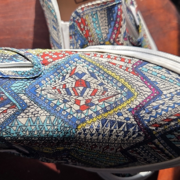 Vans Geometric Pattern Slip-ons - Picture 7 of 7